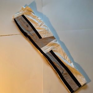 Cream colored trousers BCBGMAXAZARIA SIZE 28 NWOT